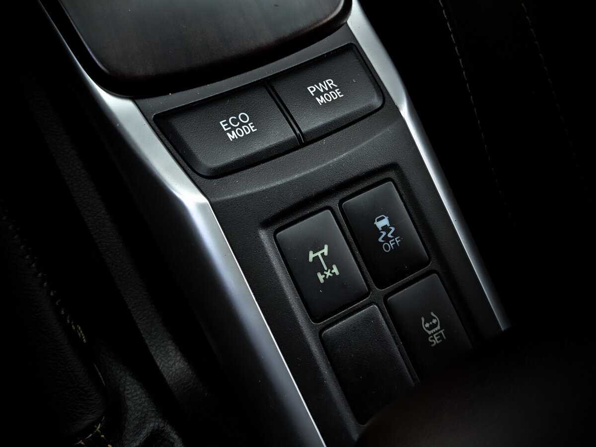 Купить Toyota Fortuner, 2019, 65 140 км, фото №25