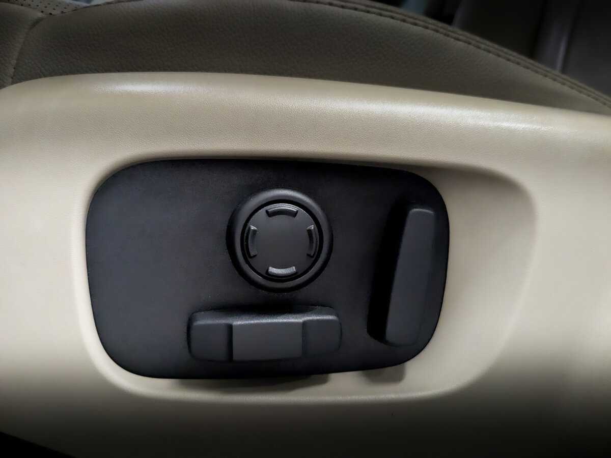 Купить Land Rover Discovery, 2018, 235 759 км, фото №21