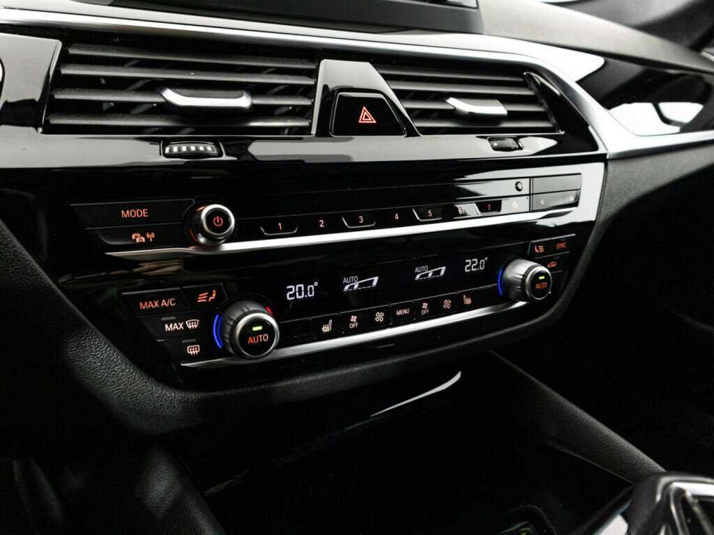 Купить BMW 5 серии 520d, 2019, 134 850 км, фото №19