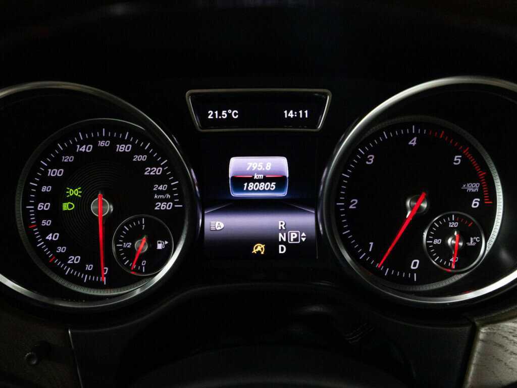 Купить Mercedes-Benz GLE 350 d, 2015, 180 802 км, фото №12