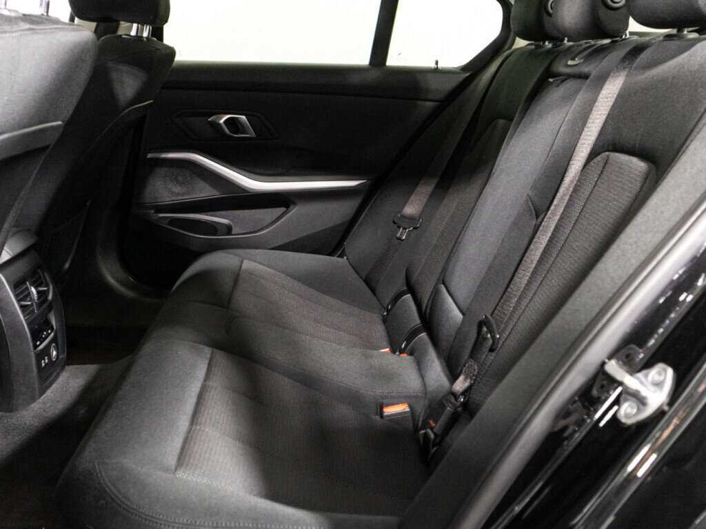 Купить BMW 3 серии 318d, 2019, 94 470 км, фото №10