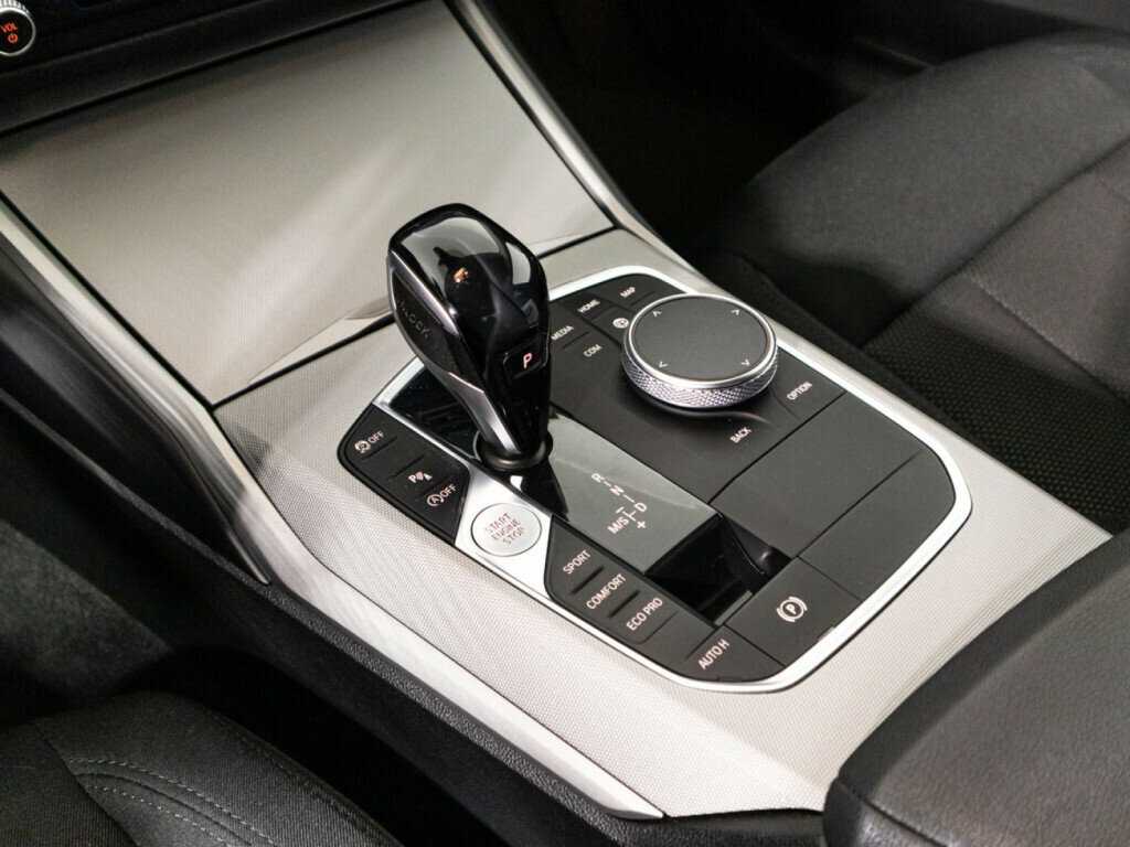 Купить BMW 3 серии 318d, 2019, 94 470 км, фото №20