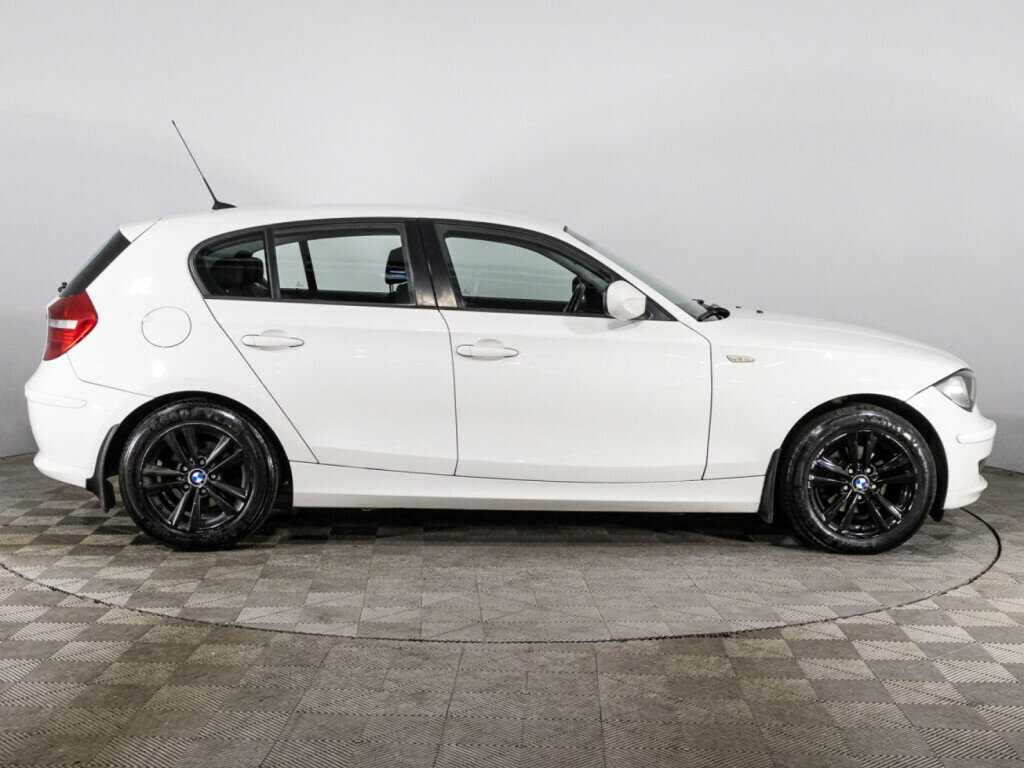 Купить BMW 1 серии 116i, 2011, 158 940 км, фото №4