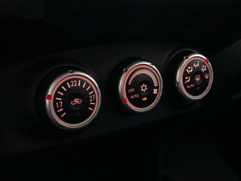 Купить Mitsubishi Outlander, 2008, 287 859 км, фото №13