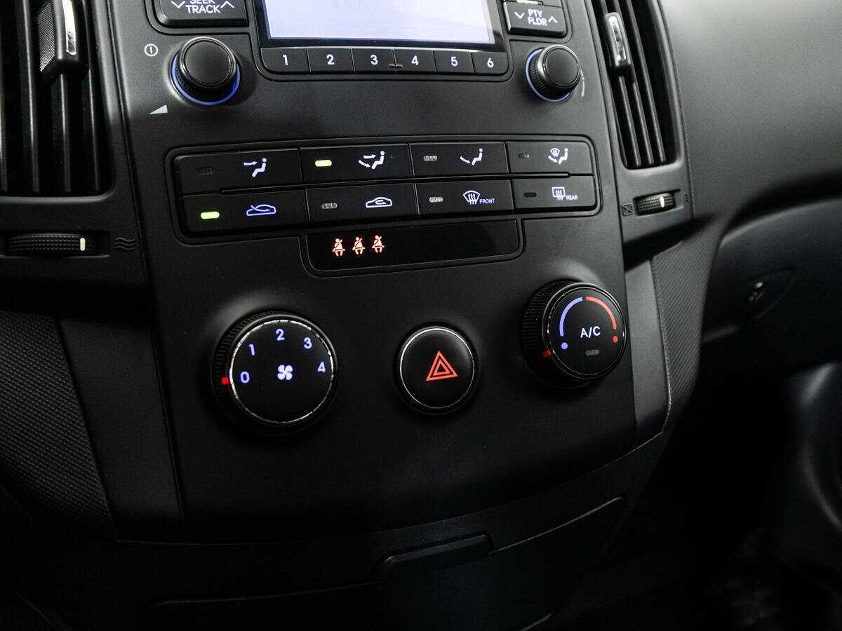 Купить Hyundai i30, 2010, 134 384 км, фото №15