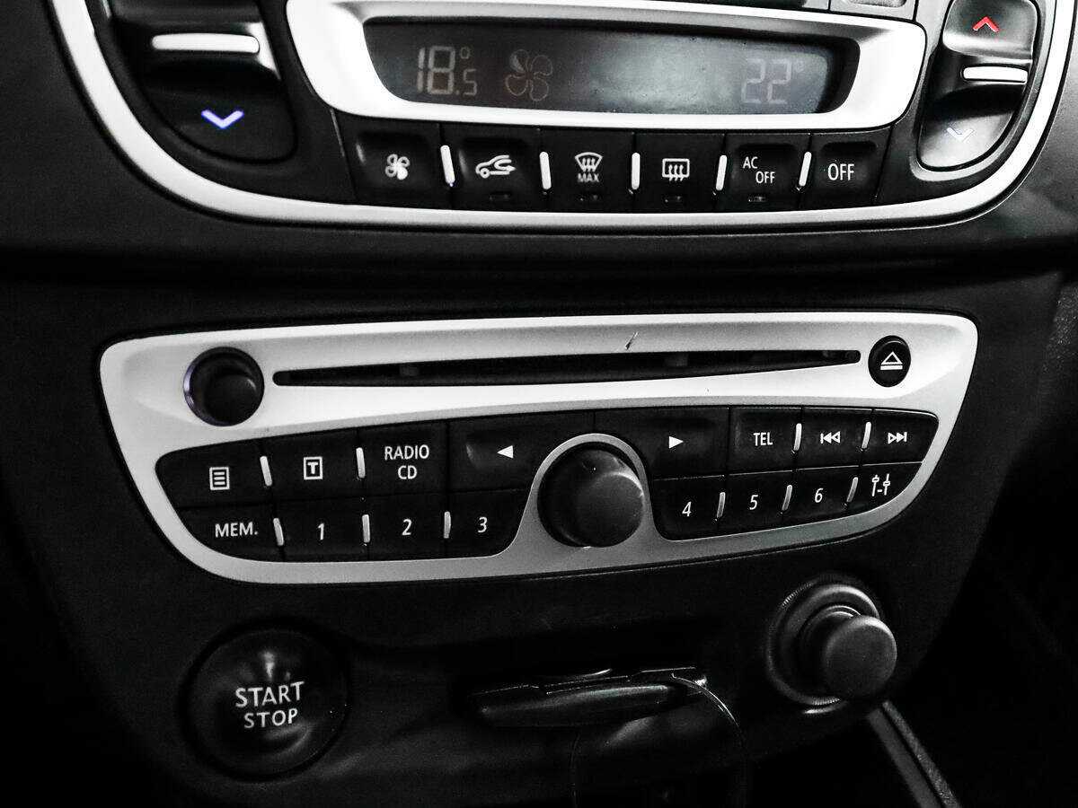 Купить Renault Fluence, 2011, 186 131 км, фото №14