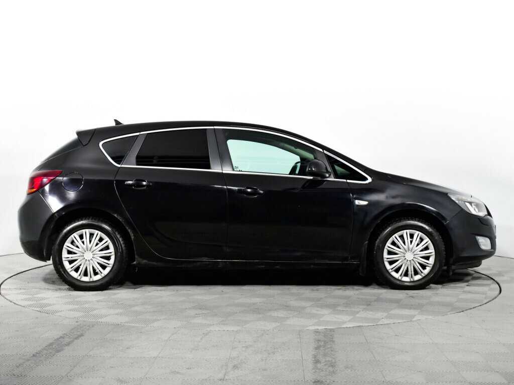 Купить Opel Astra, 2011, 210 000 км, фото №4