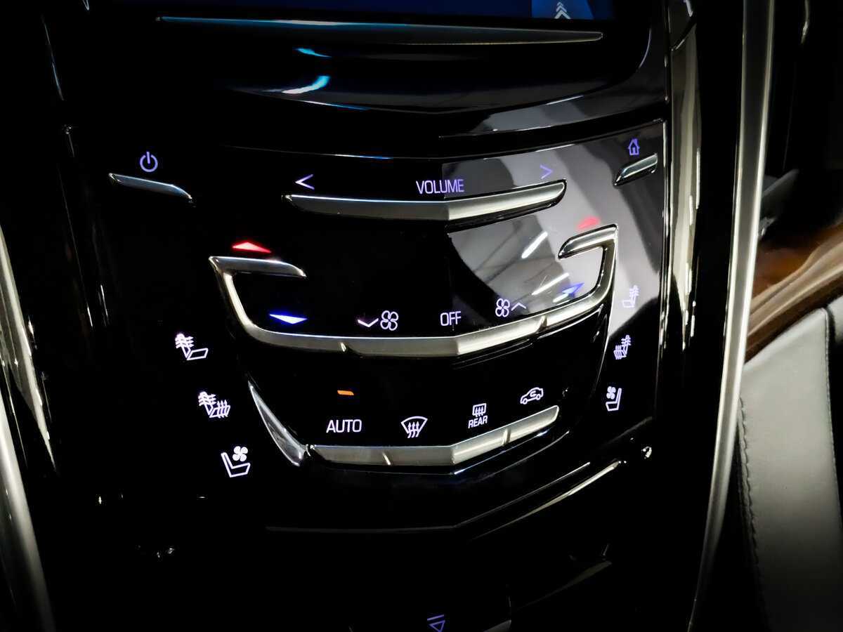 Купить Cadillac Escalade, 2018, 164 155 км, фото №25