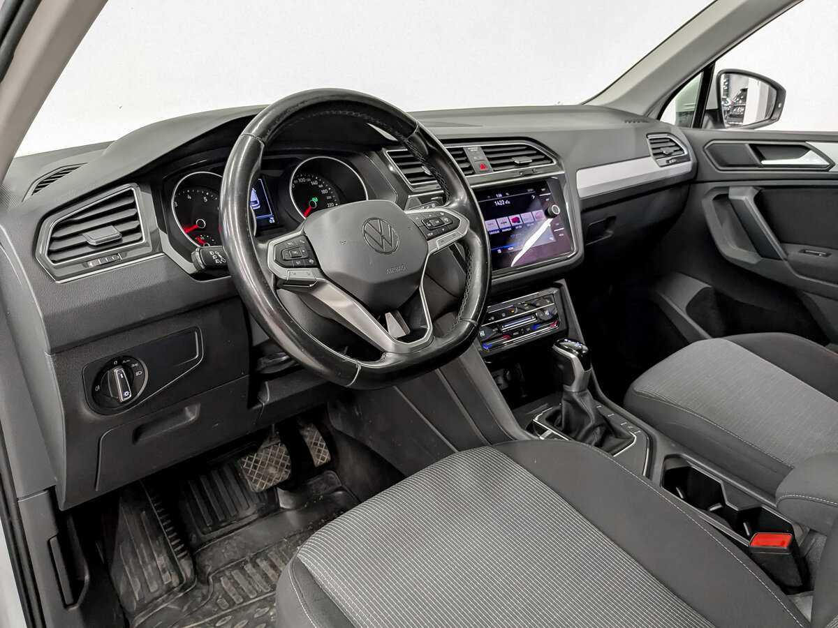 Купить Volkswagen Tiguan, 2021, 166 722 км, фото №16