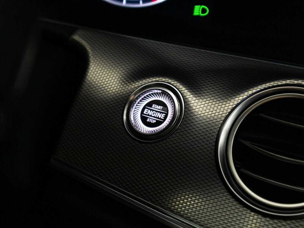 Купить Mercedes-Benz E-Класс 200, 2018, 102 797 км, фото №20