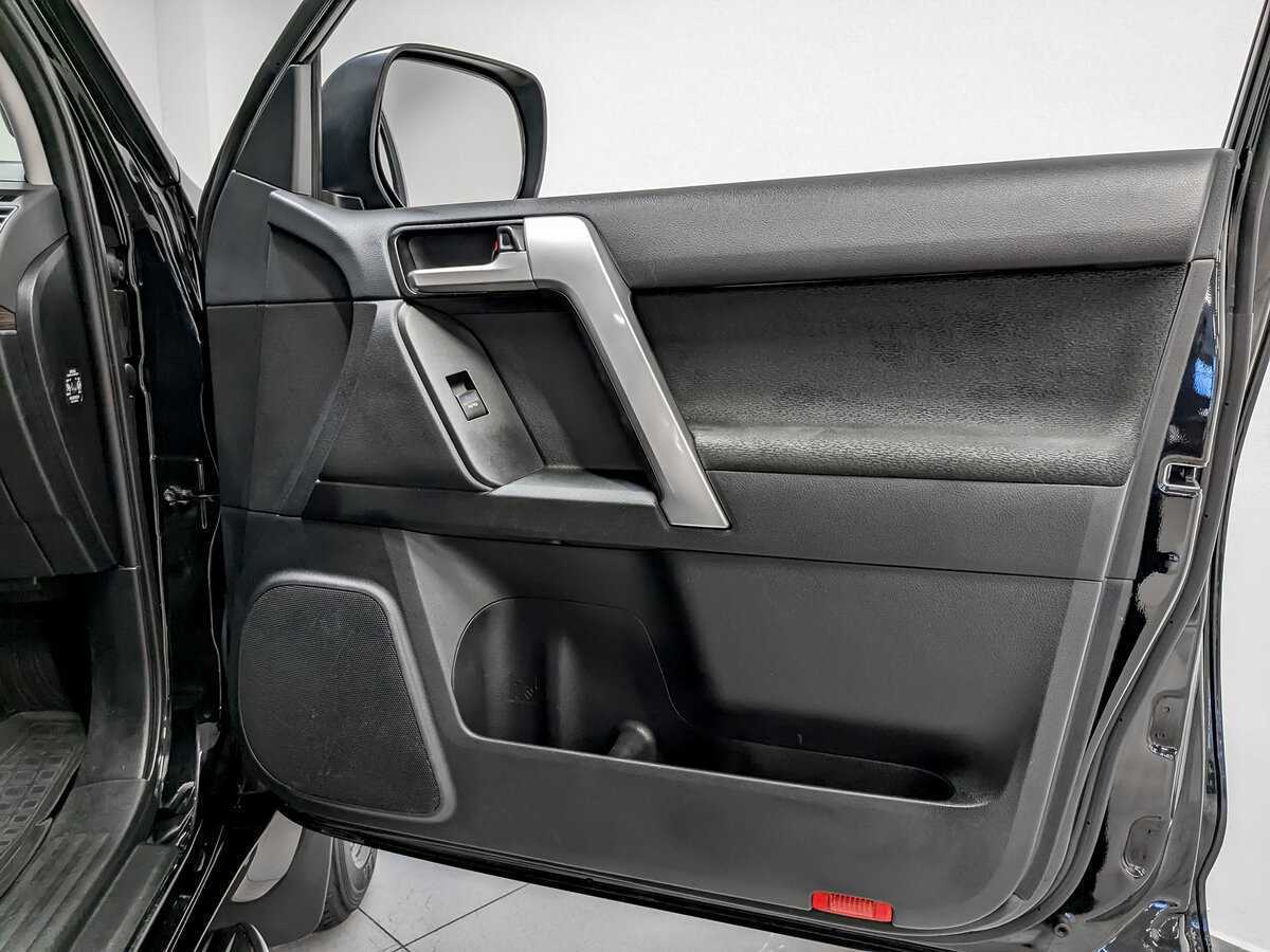 Купить Toyota Land Cruiser Prado, 2021, 107 000 км, фото №25