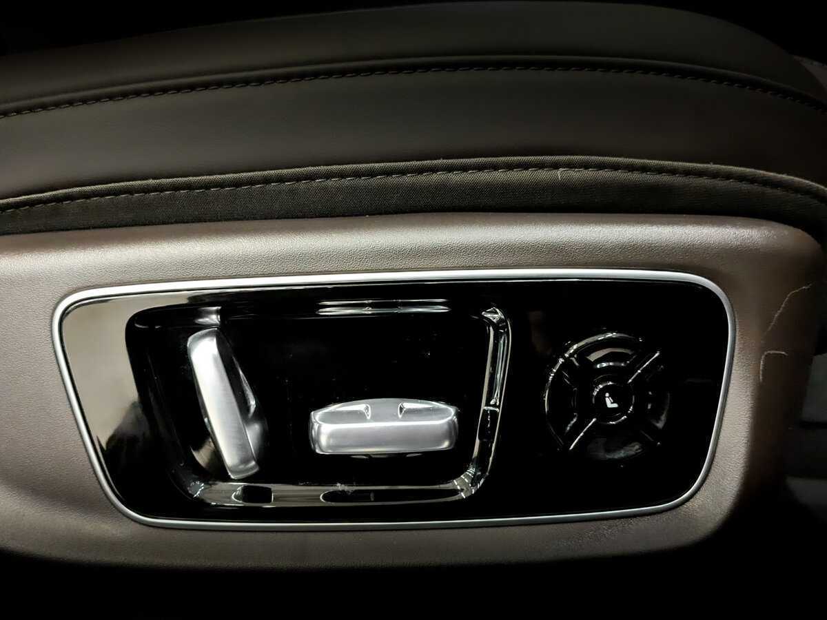 Купить LiXiang L9 44.5 kWh, 2023, 42 449 км, фото №25