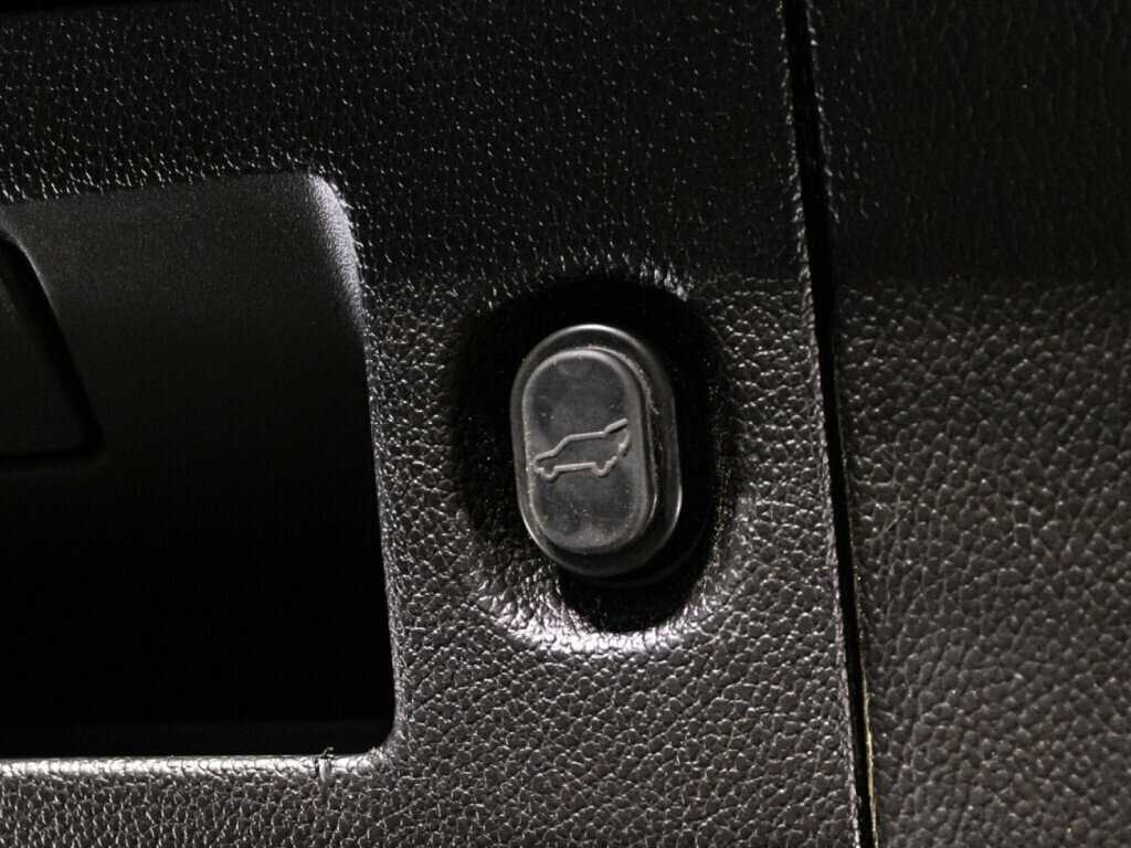 Купить Chevrolet Tahoe, 2016, 264 287 км, фото №13