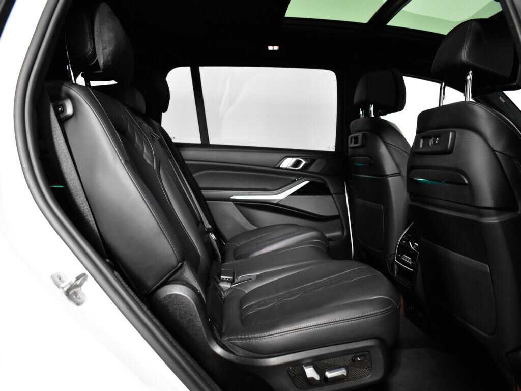 Купить BMW X7 30d, 2020, 51 137 км, фото №10