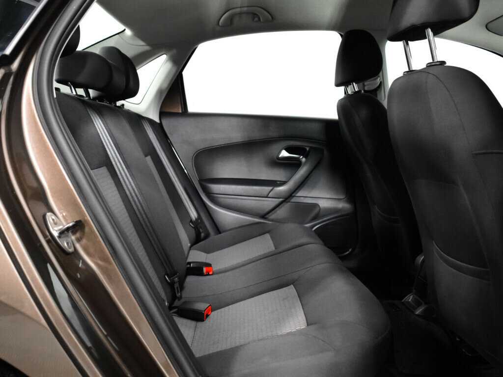 Купить Volkswagen Polo, 2015, 129 565 км, фото №10