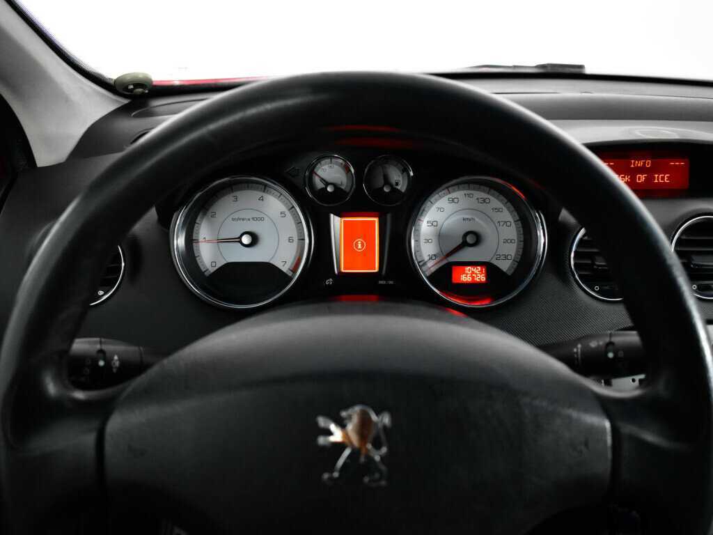 Купить Peugeot 308, 2008, 166 681 км, фото №11