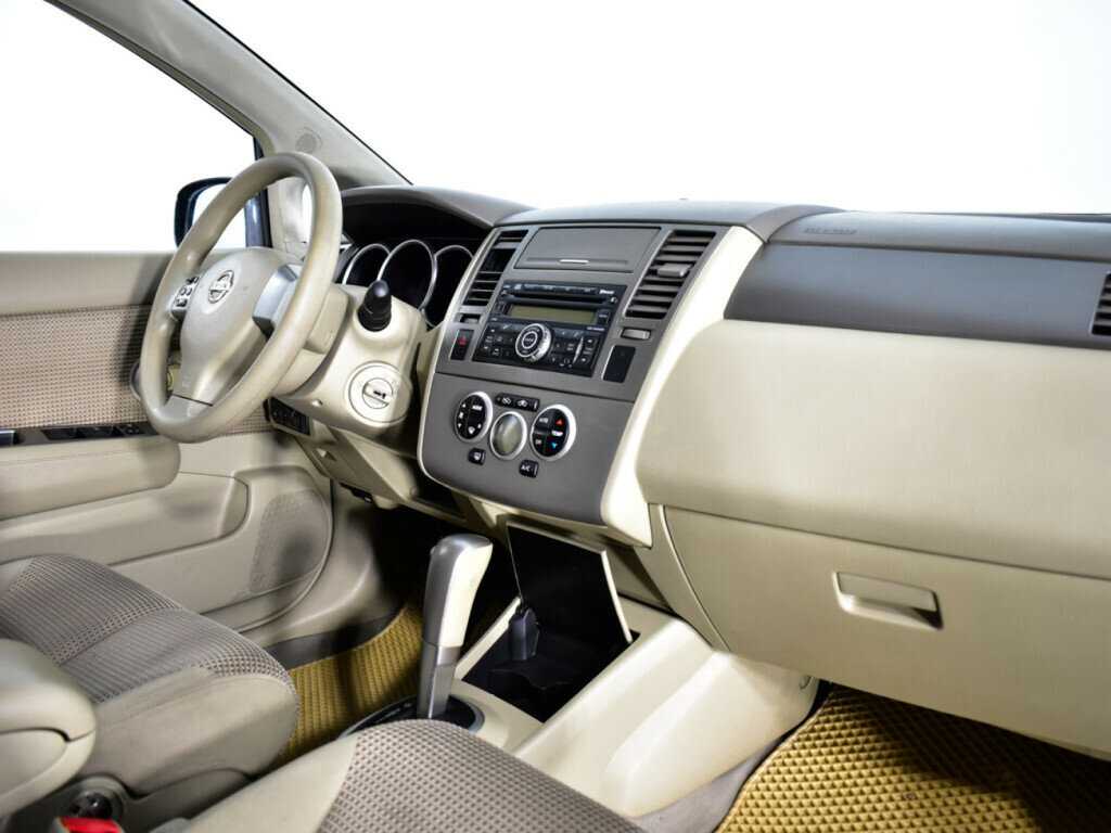 Купить Nissan Tiida, 2011, 183 251 км, фото №9