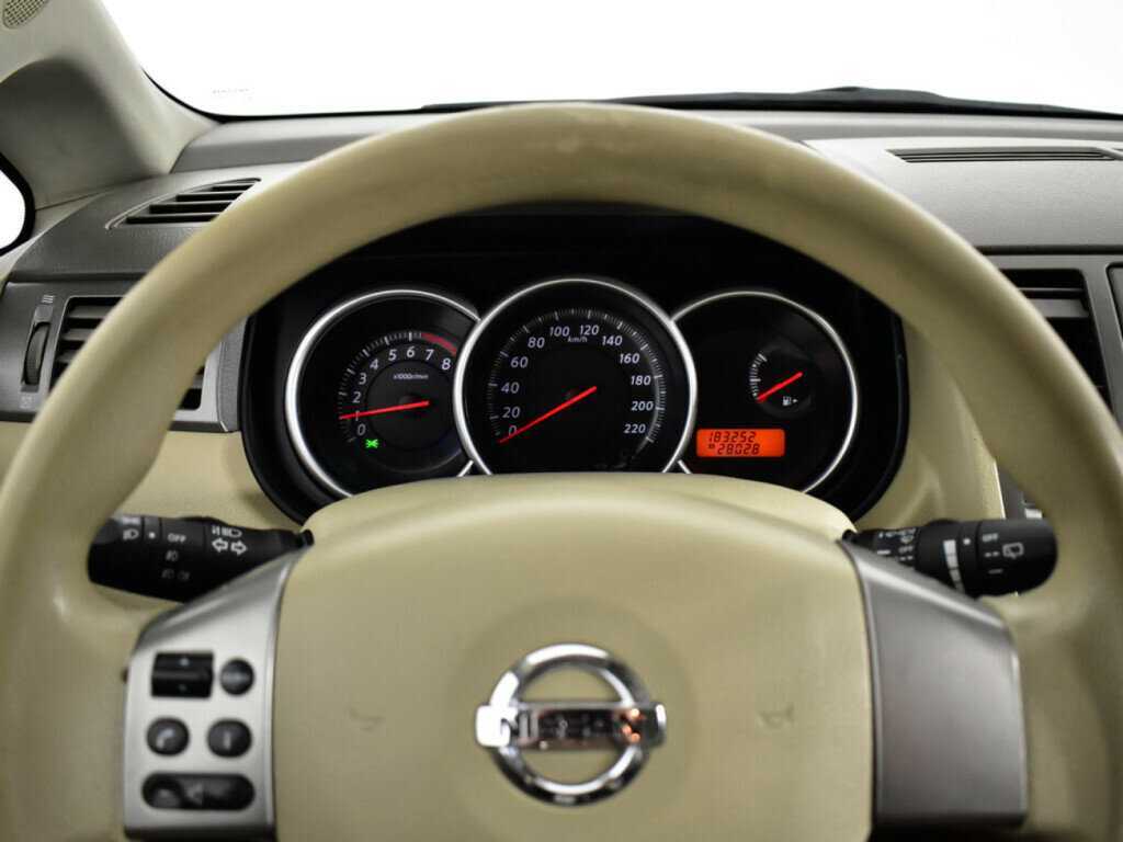 Купить Nissan Tiida, 2011, 183 251 км, фото №11