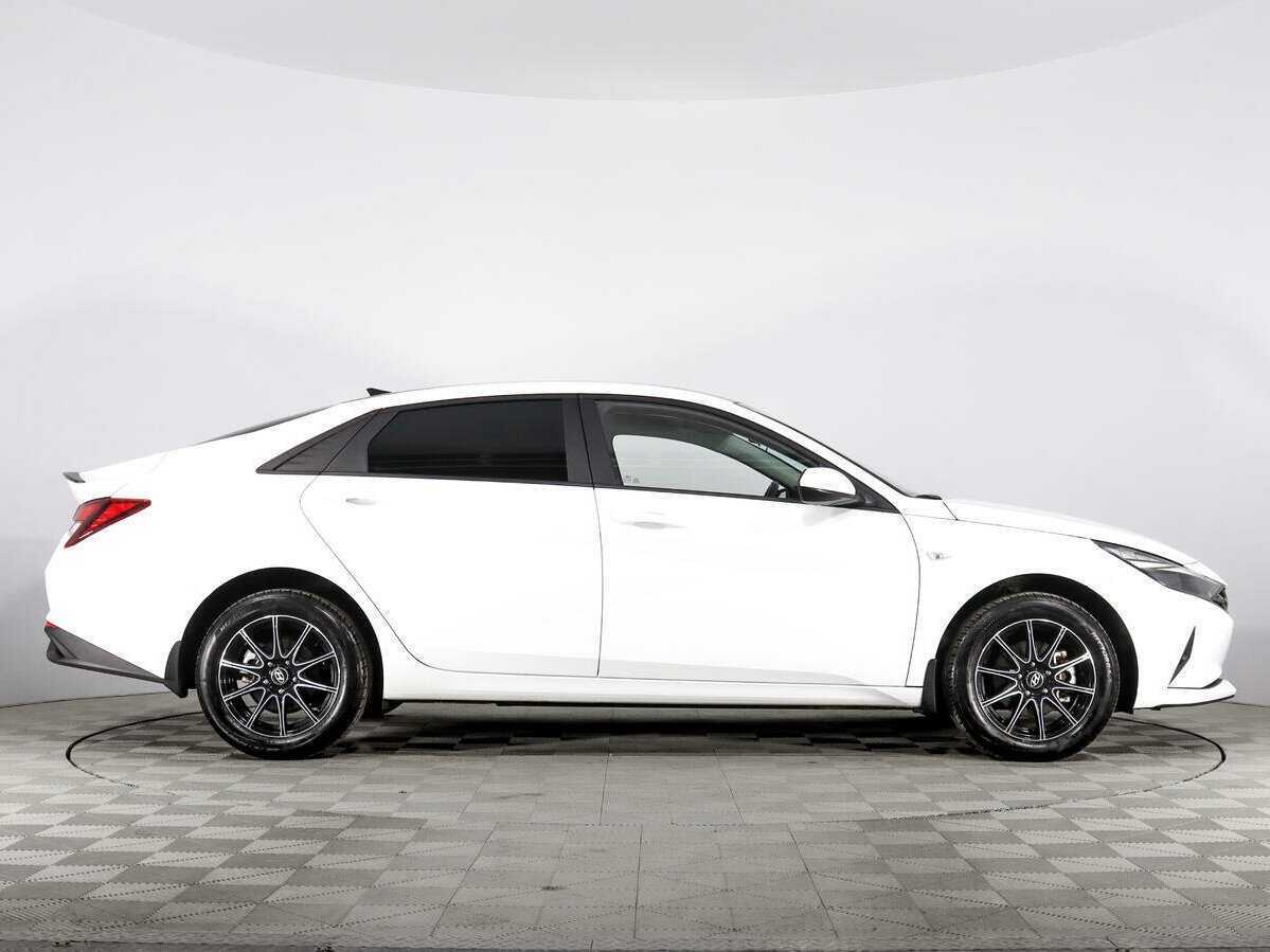 Купить Hyundai Elantra, 2021, 14 700 км, фото №4