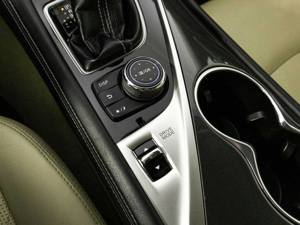 Купить Infiniti Q50, 2015, 112 679 км, фото №17