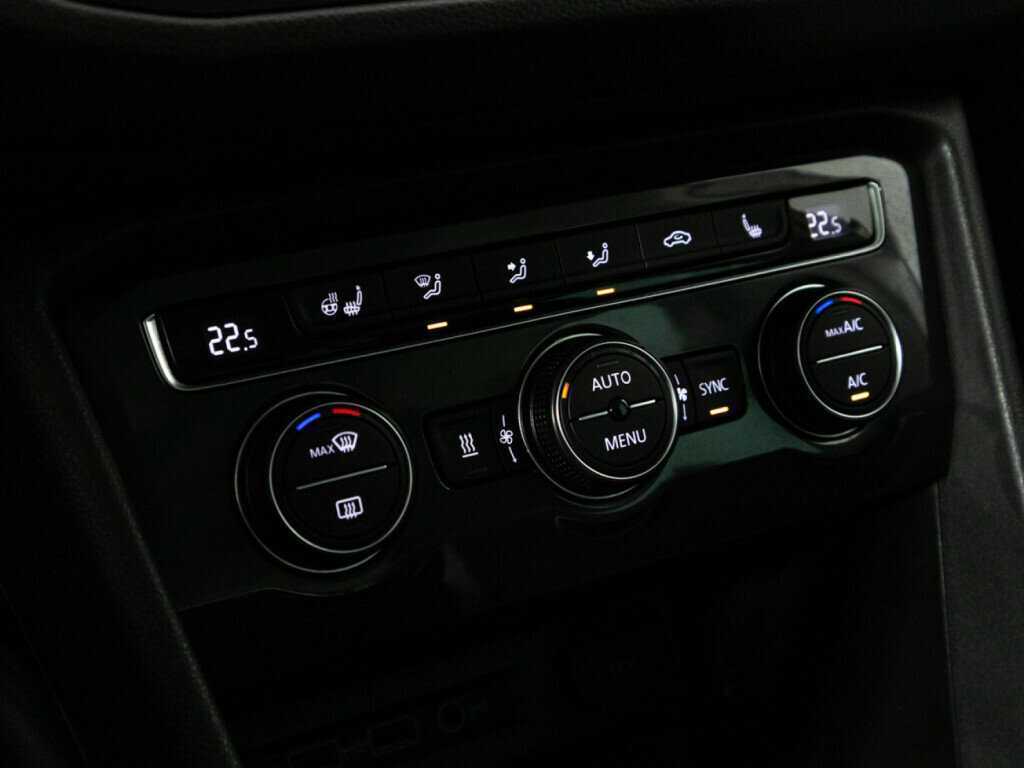 Купить Volkswagen Tiguan, 2019, 124 114 км, фото №17