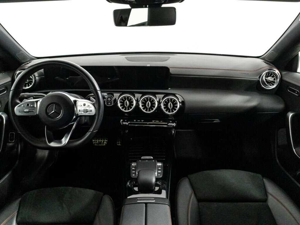 Купить Mercedes-Benz CLA 200, 2020, 49 750 км, фото №13