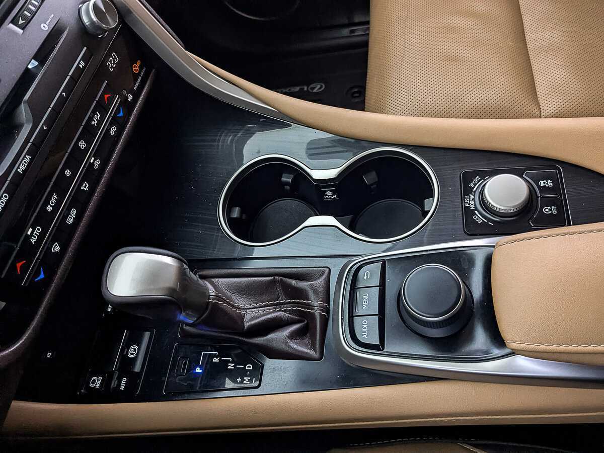 Купить Lexus RX 200t, 2017, 110 118 км, фото №30