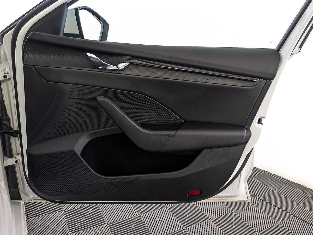 Купить Skoda Octavia, 2021, 83 806 км, фото №24