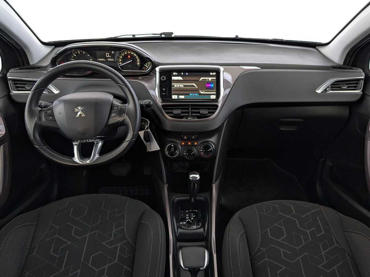 Купить Peugeot 2008, 2014, 113 475 км, фото №14
