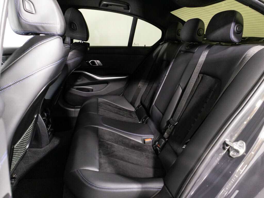 Купить BMW 3 серии 330i, 2019, 101 600 км, фото №10