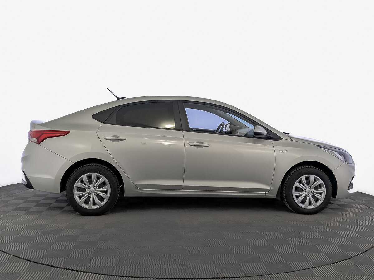 Купить Hyundai Solaris, 2019, 62 670 км, фото №4