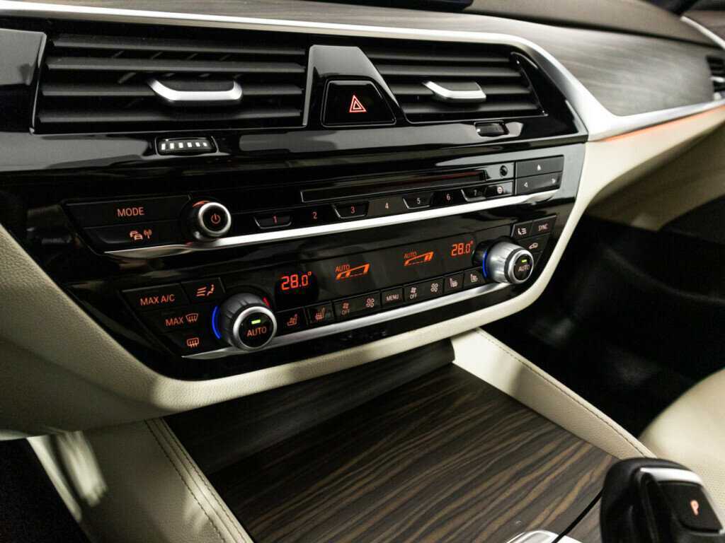 Купить BMW 5 серии 530d xDrive, 2019, 51 150 км, фото №23