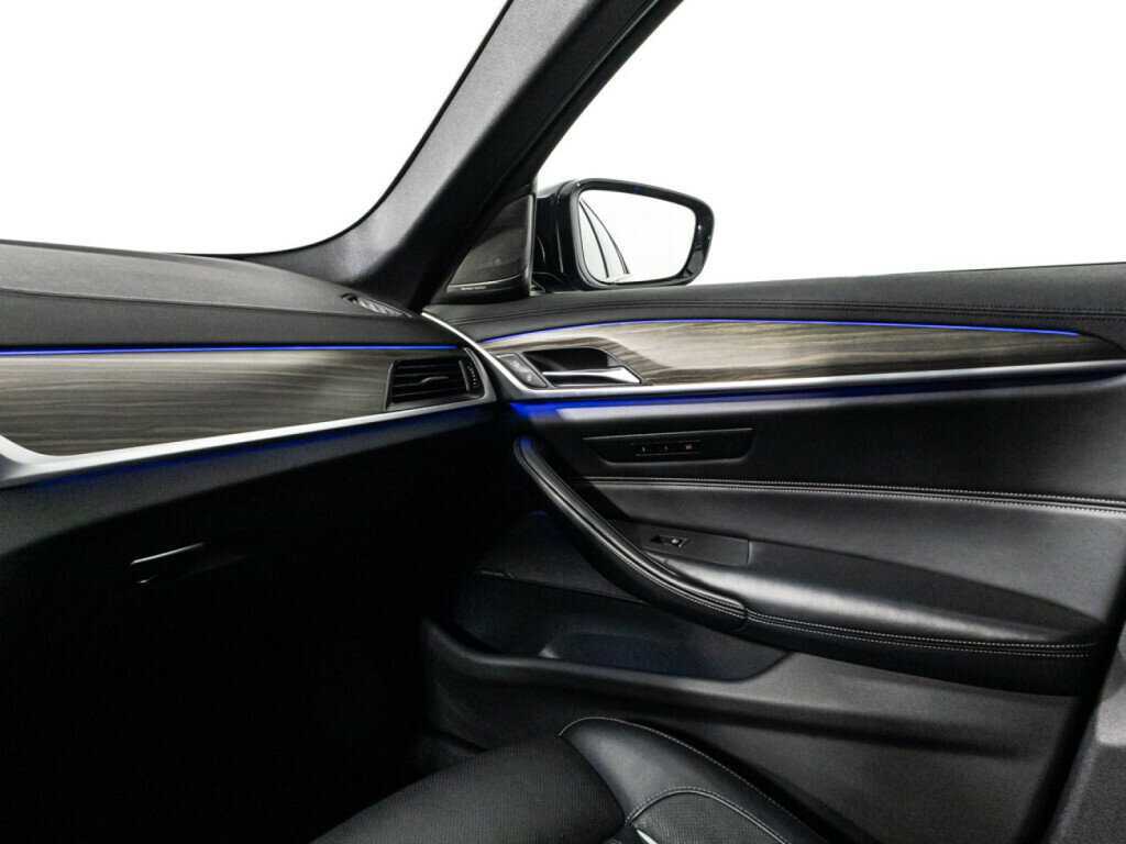 Купить BMW 5 серии 530d xDrive, 2019, 61 808 км, фото №24
