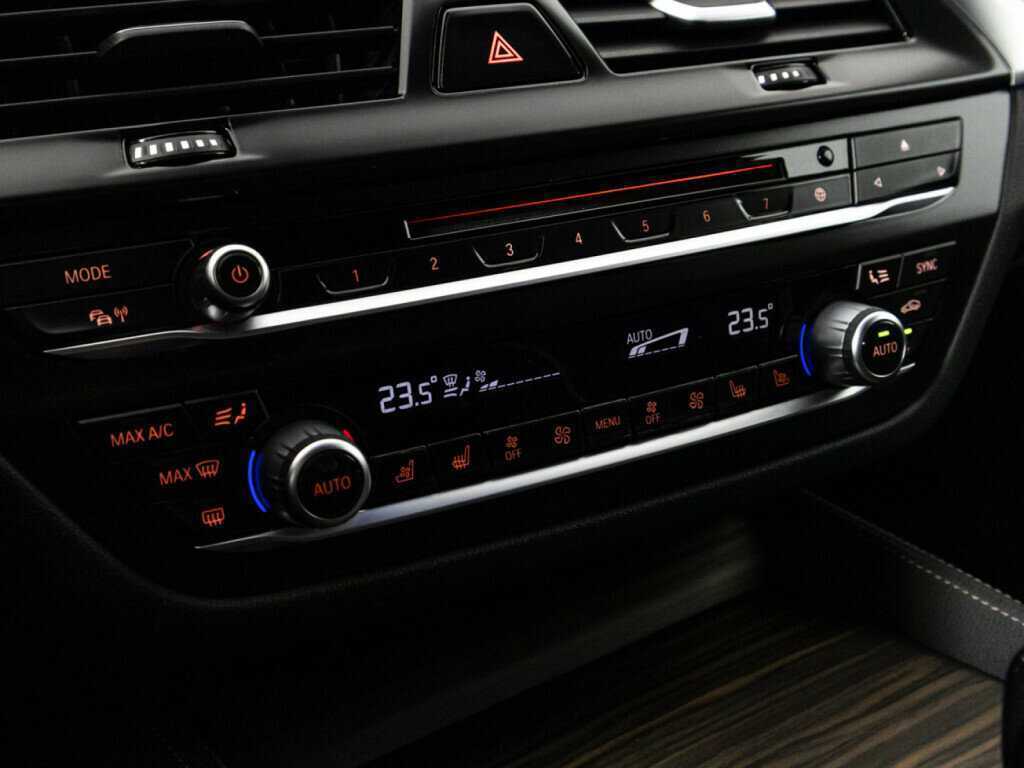 Купить BMW 5 серии 530d xDrive, 2019, 61 808 км, фото №25