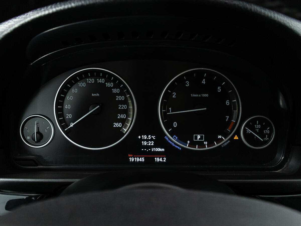 Купить BMW 5 серии 520i, 2012, 191 944 км, фото №12