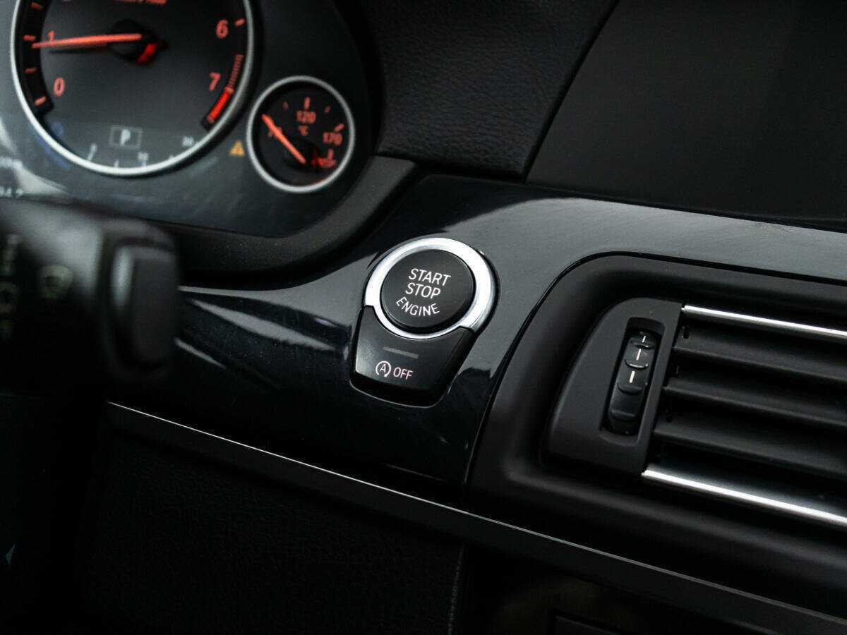 Купить BMW 5 серии 520i, 2012, 191 944 км, фото №21