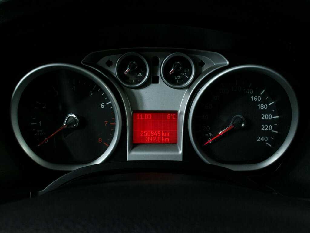 Купить Ford Focus, 2010, 250 777 км, фото №10