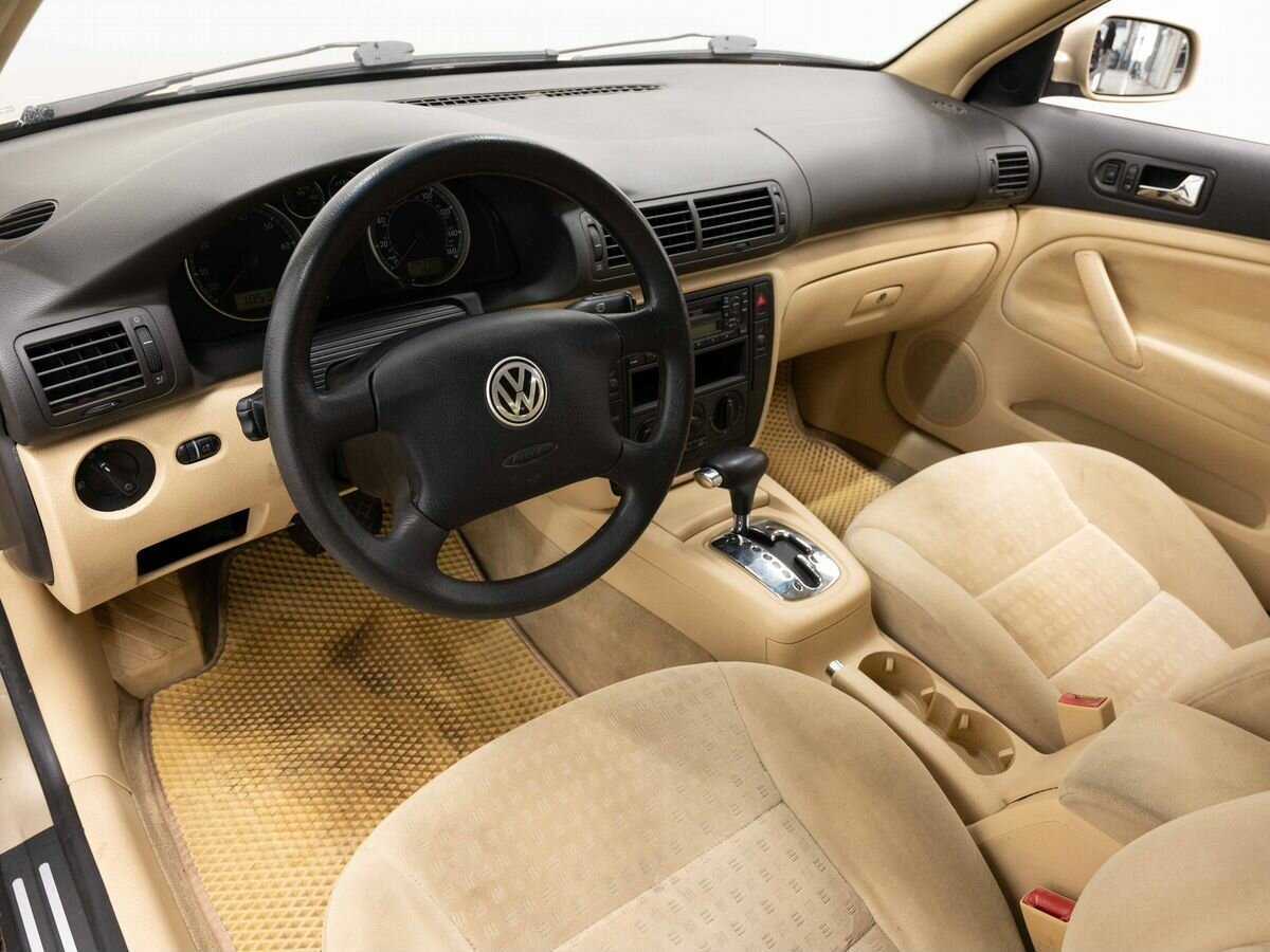 Купить Volkswagen Passat, 2001, 241 699 км, фото №7