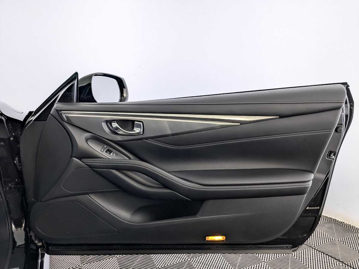 Купить Infiniti Q60, 2020, 51 615 км, фото №23