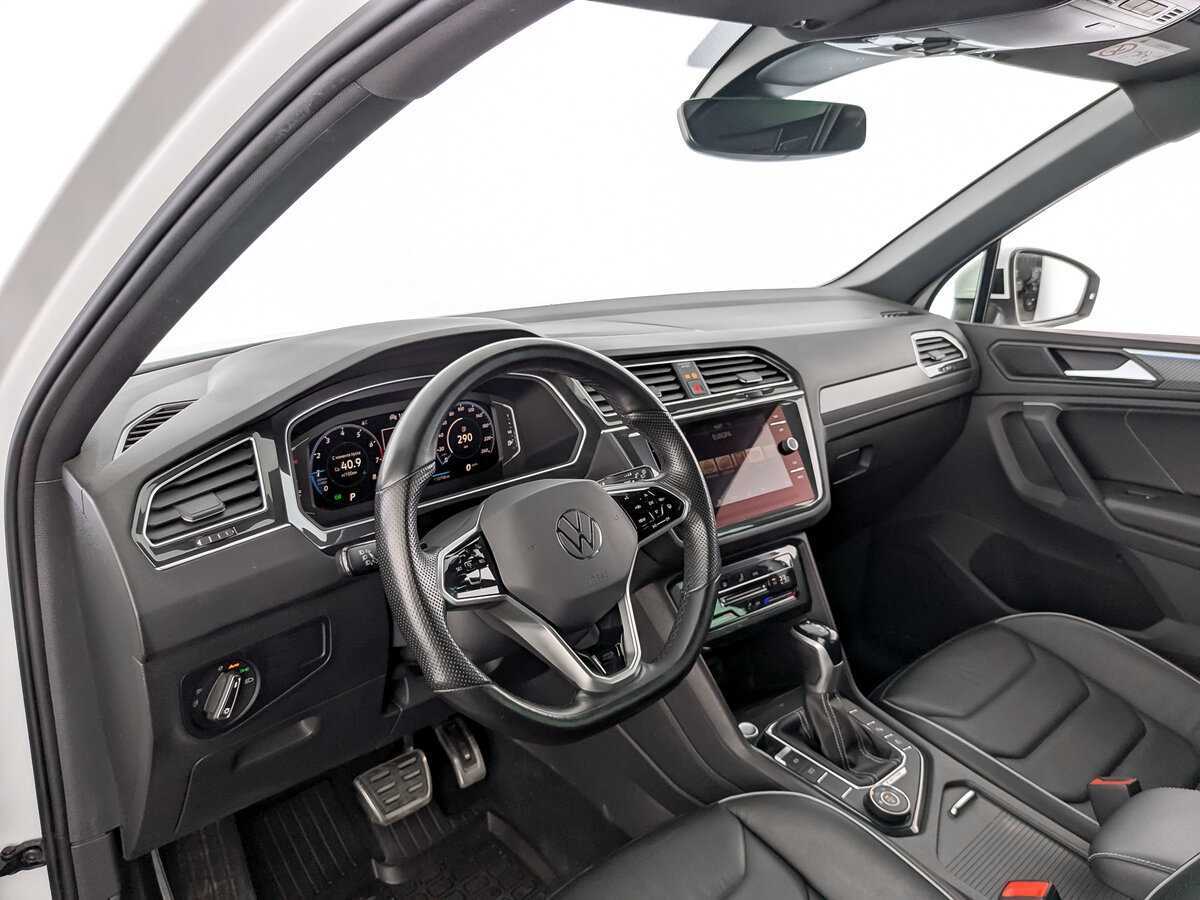 Купить Volkswagen Tiguan, 2021, 110 791 км, фото №16