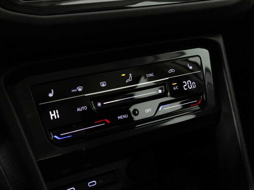 Купить Volkswagen Tiguan, 2021, 34 956 км, фото №17