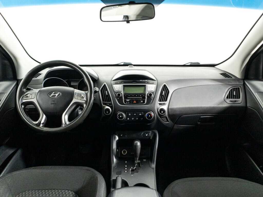 Купить Hyundai ix35, 2010, 215 209 км, фото №13