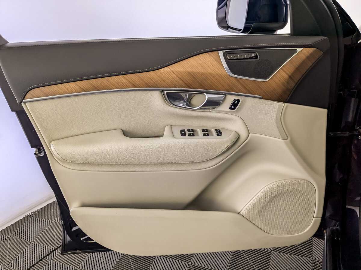 Купить Volvo XC90, 2018, 99 958 км, фото №17