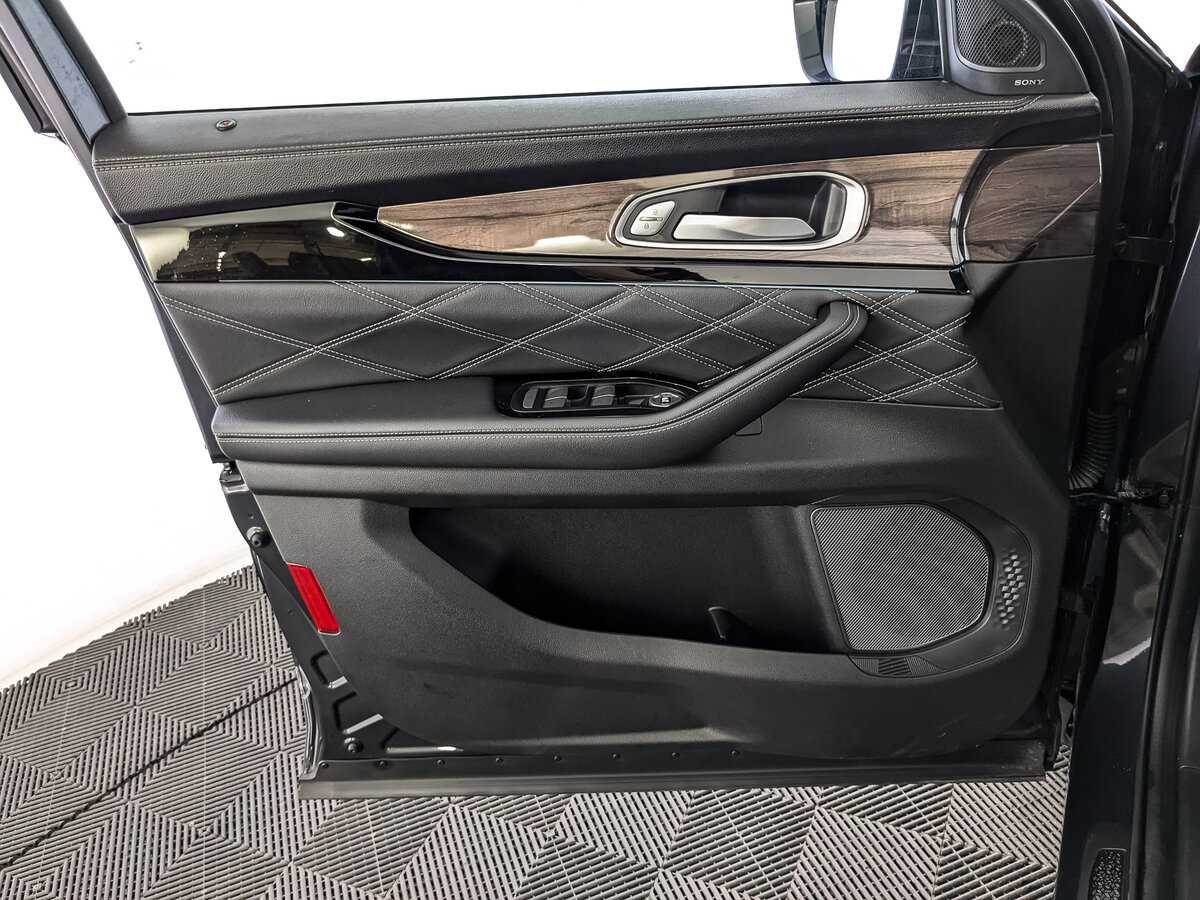 Купить Exeed VX, 2023, 22 776 км, фото №17