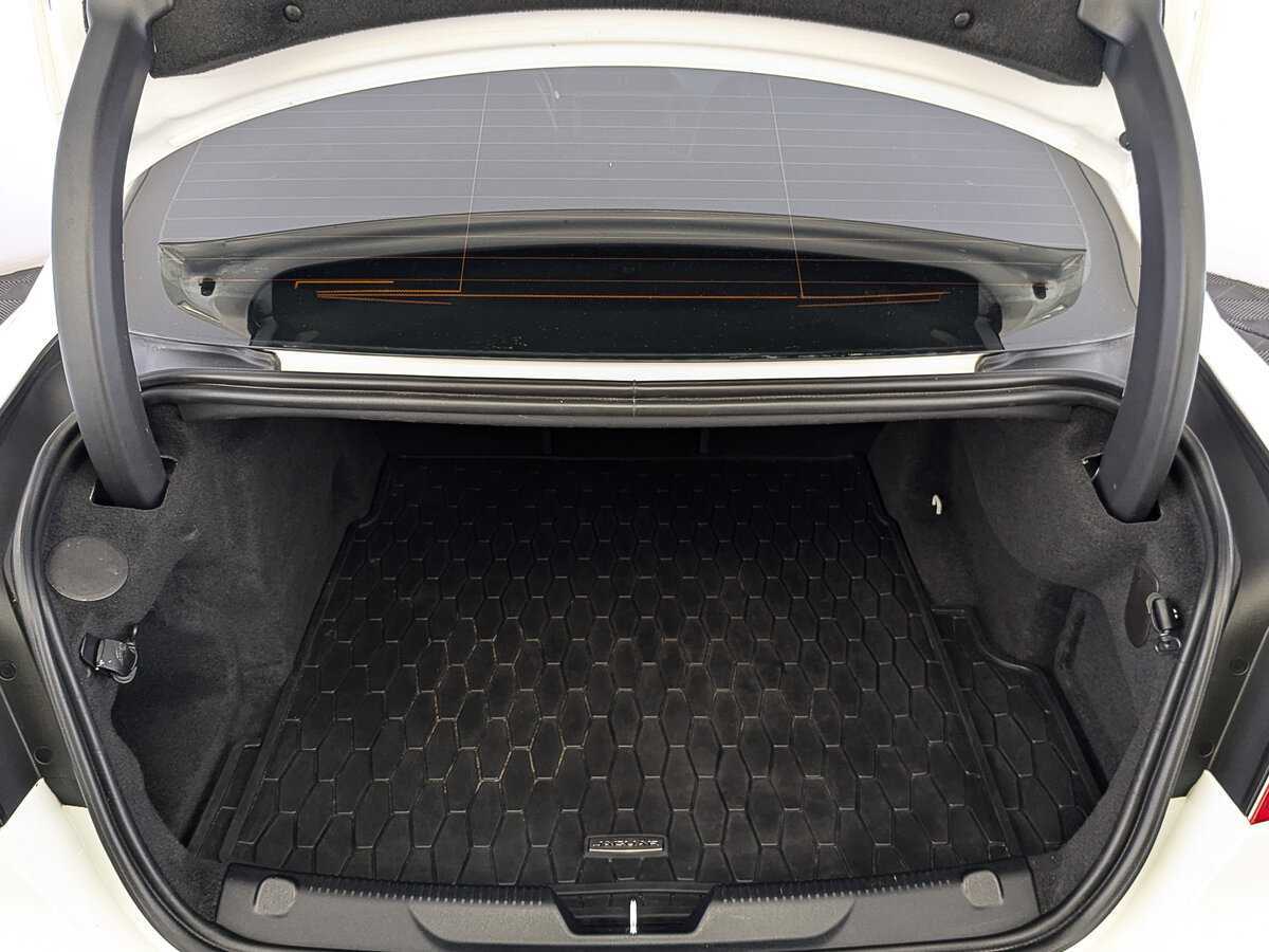 Купить Jaguar XE, 2019, 81 100 км, фото №10