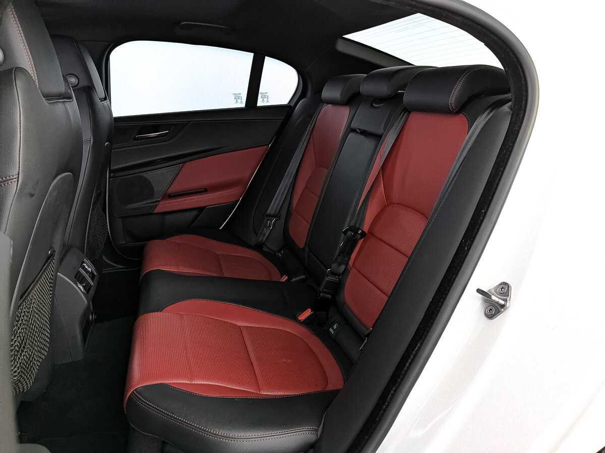 Купить Jaguar XE, 2019, 81 100 км, фото №17