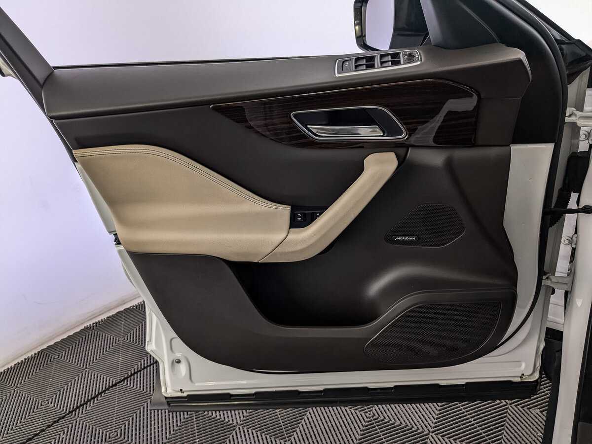 Купить Jaguar F-Pace, 2018, 165 369 км, фото №19