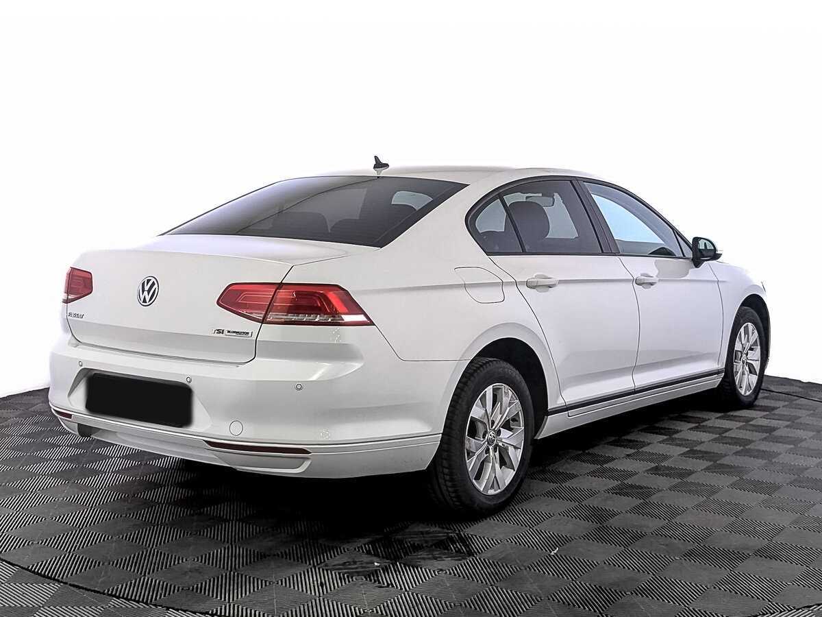 Купить Volkswagen Passat, 2017, 120 532 км, фото №5