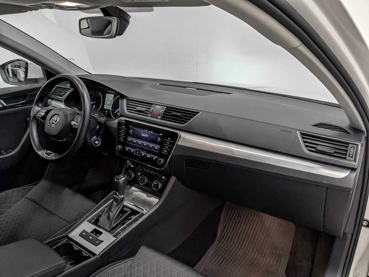 Купить Skoda Superb, 2020, 79 273 км, фото №14