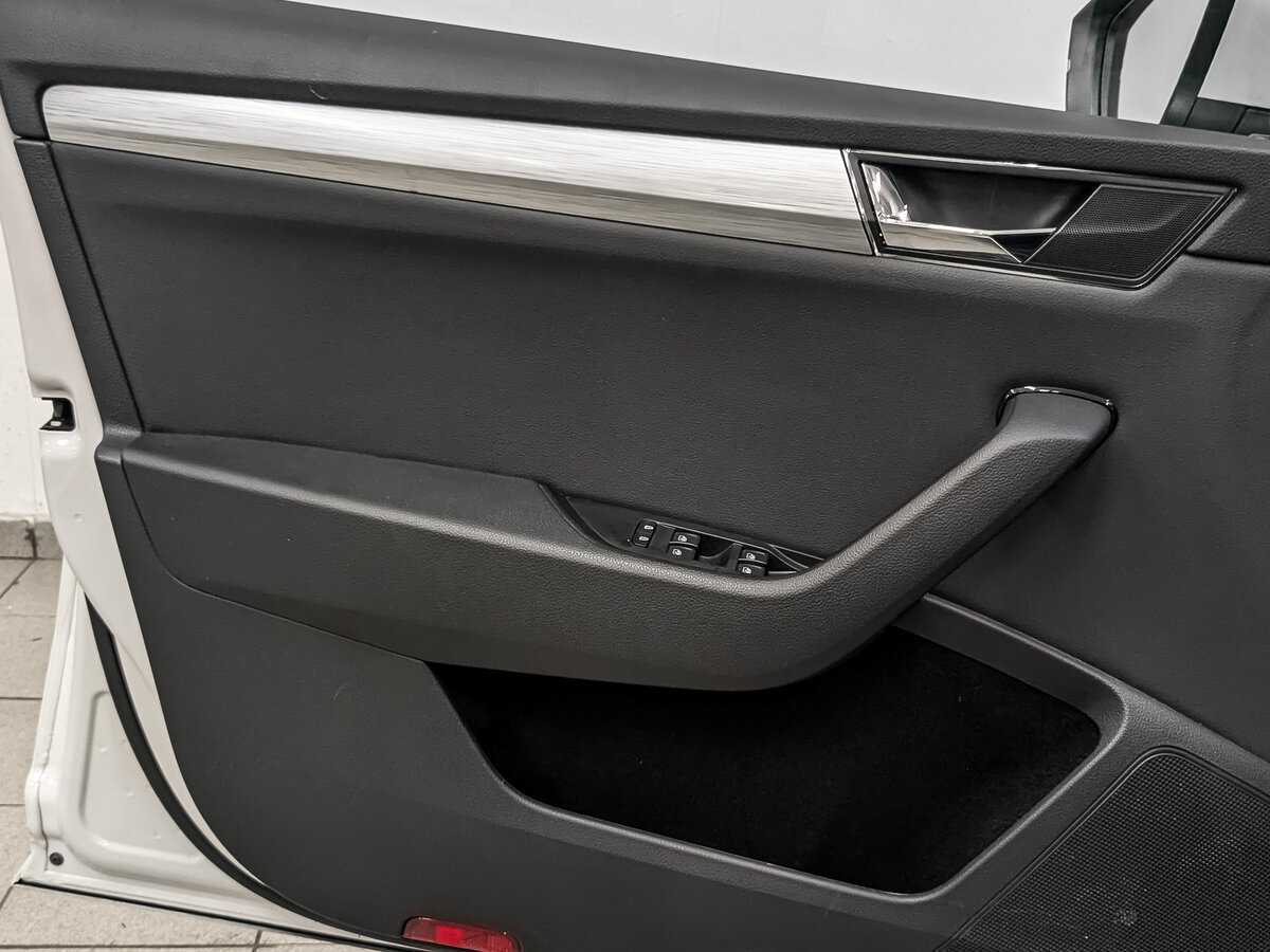 Купить Skoda Superb, 2020, 79 273 км, фото №20